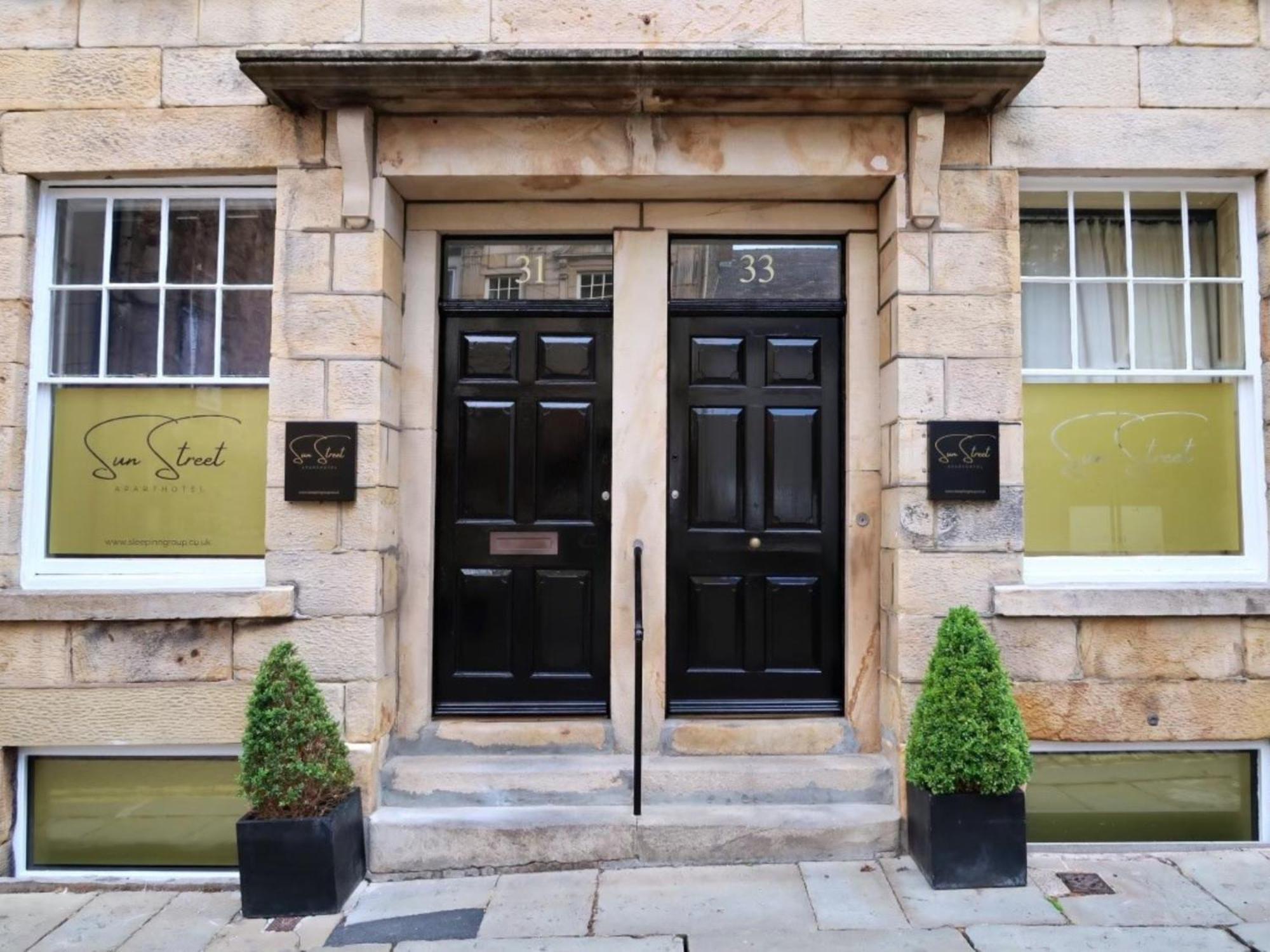 Sun Street Aparthotel Lancaster Exterior foto